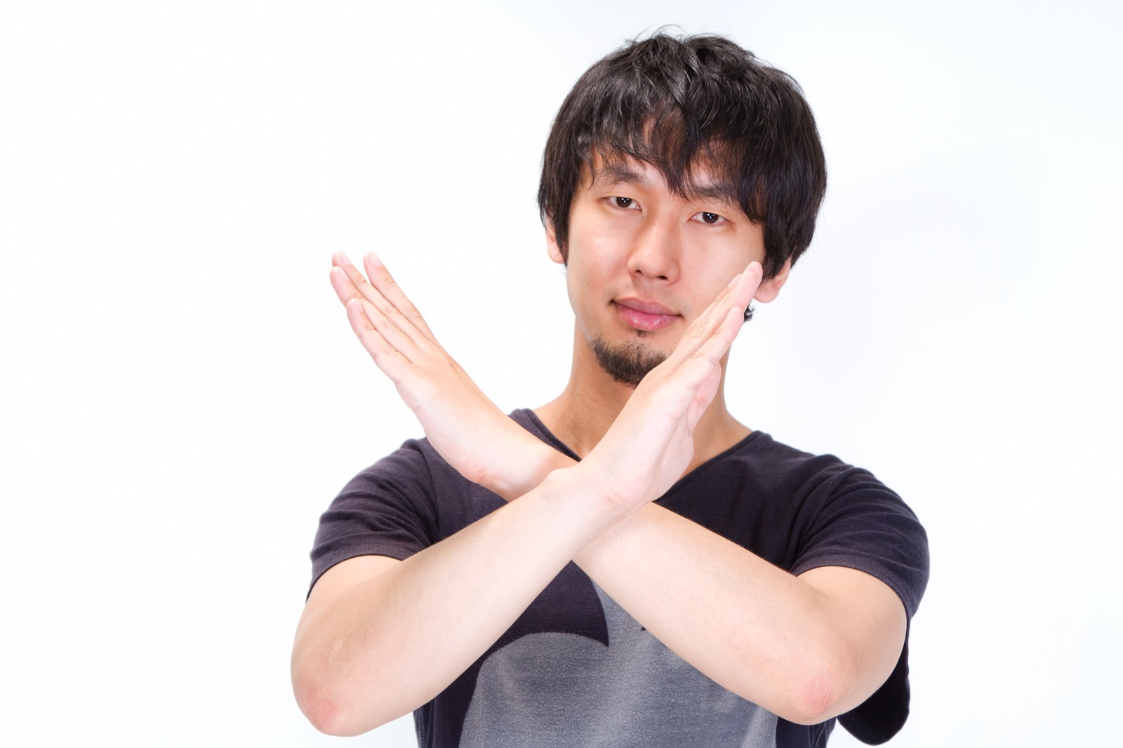 × 拒否 嫌がる