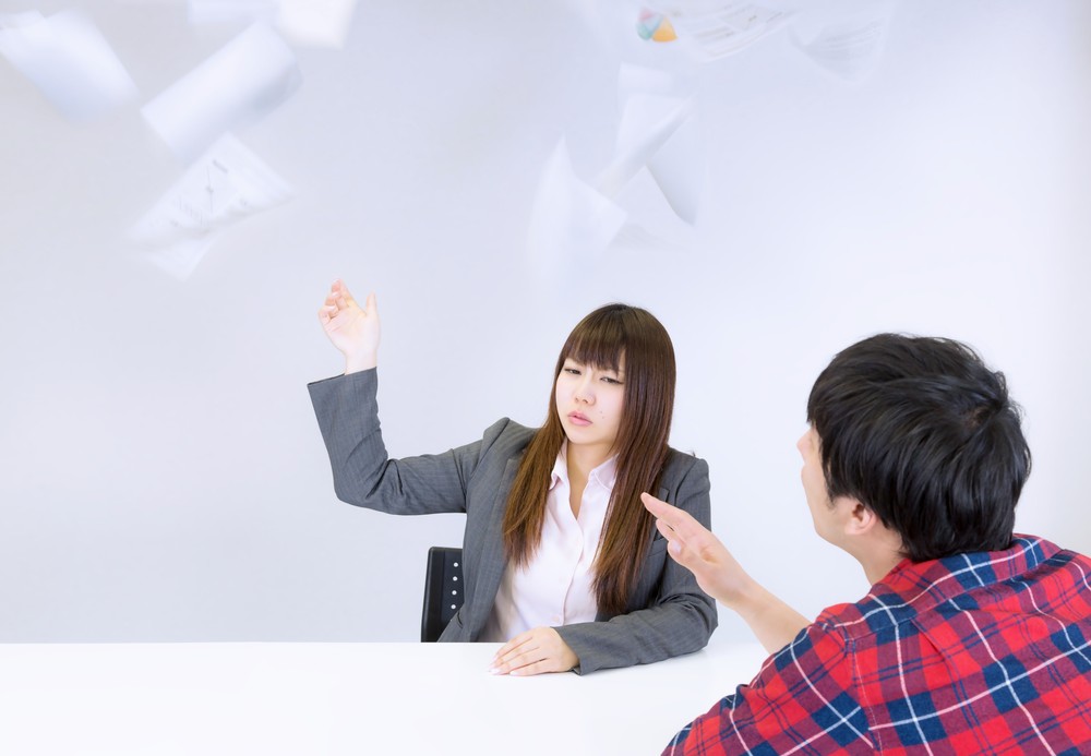 投げ捨てる
